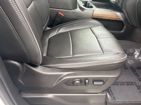 Used 2023 Chevrolet Silverado 3500 High Country w/ Technology Package image 25