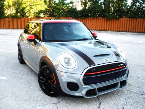 Used 2017 MINI Cooper John Cooper Works image 2