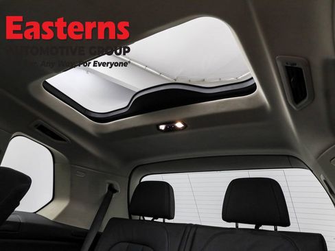 Used 2022 BMW X7 xDrive40i w/ Premium Package image 33