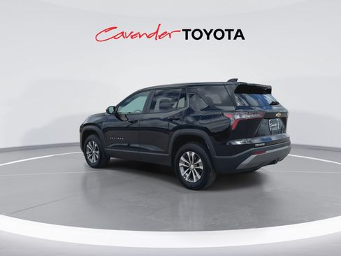 Used 2026 Chevrolet Equinox LT FWD image 6
