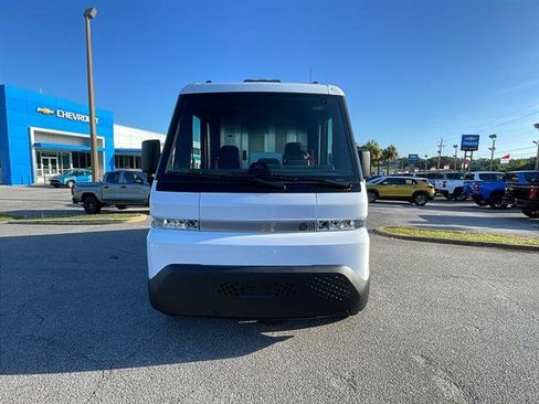 Used 2024 Chevrolet Brightdrop 400 image 2