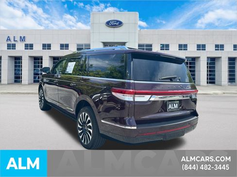Used 2024 Lincoln Navigator L Black Label AWD/4WD image 8