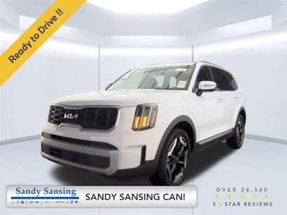 Used 2024 Kia Telluride S w/ S Sunroof Package
