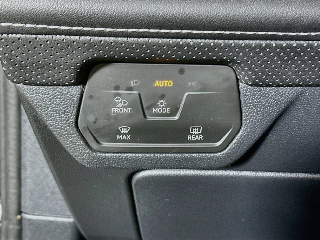 Certified 2024 Volkswagen Atlas SE AWD/4WD image 11