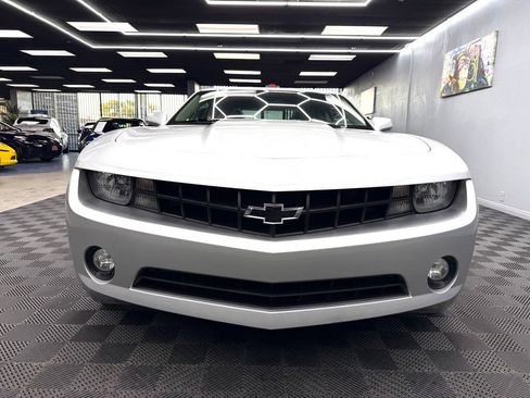 Used 2011 Chevrolet Camaro LT RWD image 4