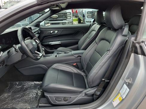 Used 2025 Ford Mustang Premium RWD image 14
