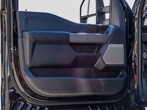 Used 2024 Ford F250 Lariat w/ Lariat Ultimate Package image 36