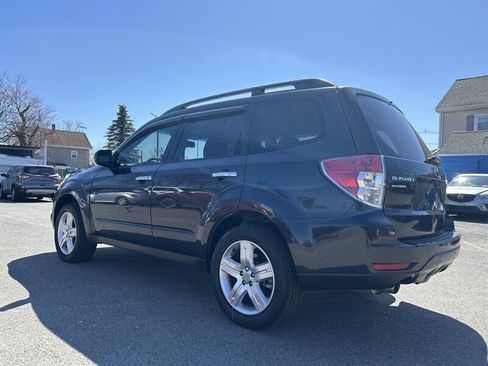 Used 2010 Subaru Forester 2.5X Limited image 6