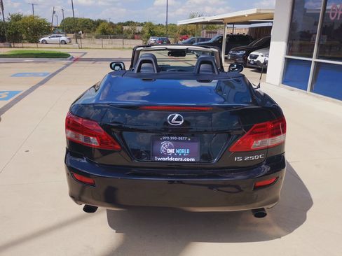 Used 2013 Lexus IS 250C w/ Luxury Pkg RWD image 8