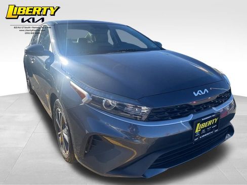 Used 2022 Kia Forte LXS w/ LXS Technology Package image 1