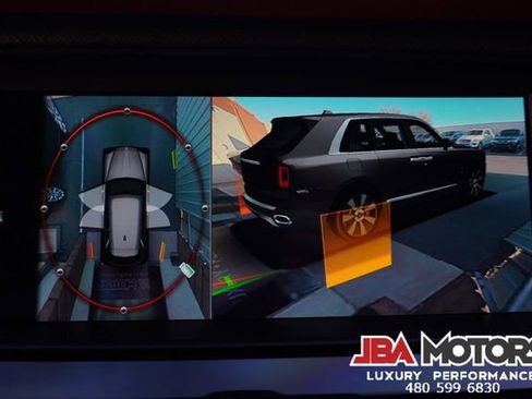 Used 2020 Rolls-Royce Cullinan image 31
