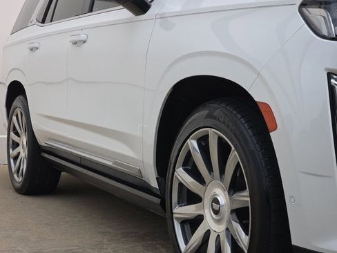 Used 2021 Cadillac Escalade Premium Luxury Platinum AWD/4WD image 46