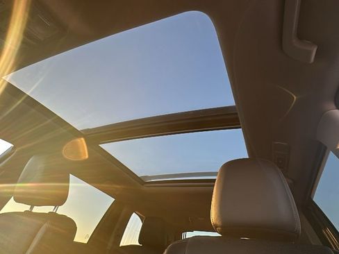 Used 2016 Toyota Highlander Limited image 5