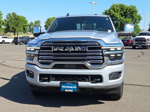 Used 2026 RAM 2500 Laramie AWD/4WD image 3