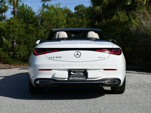 Used 2025 Mercedes-Benz CLE 300 4MATIC Cabriolet image 39