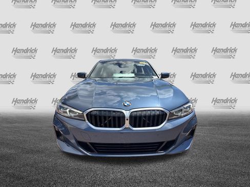 Certified 2025 BMW 330i Sedan RWD image 3
