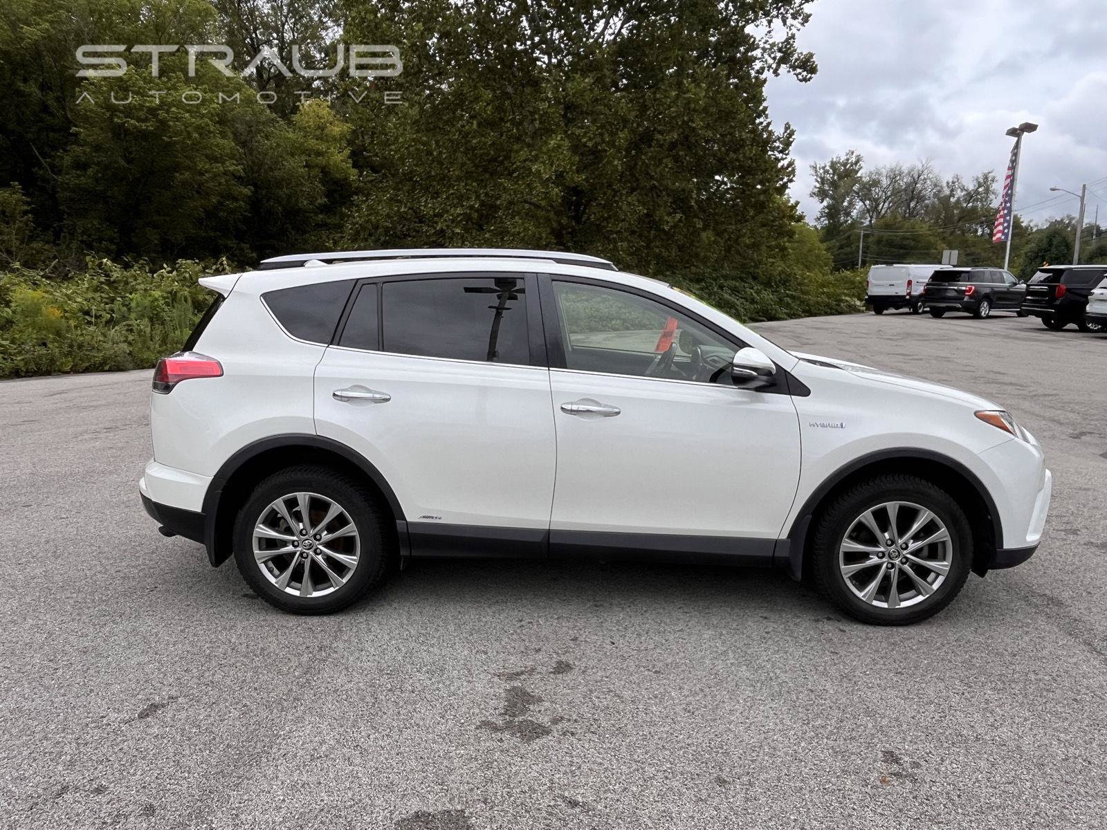 Used 2017 Toyota RAV4 Limited w/ All Weather Liner Package AWD/4WD image 7