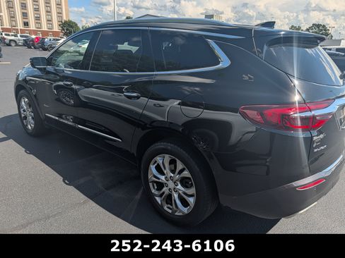 Used 2018 Buick Enclave Avenir w/ Avenir Technology Package FWD image 8