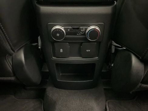 Used 2021 Ford Explorer XLT w/ Equipment Group 202A image 29