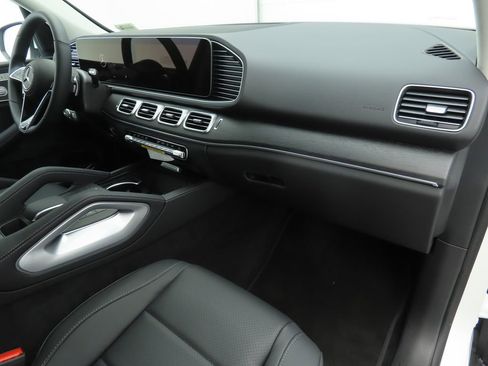 New 2026 Mercedes-Benz GLE 450 4MATIC image 17