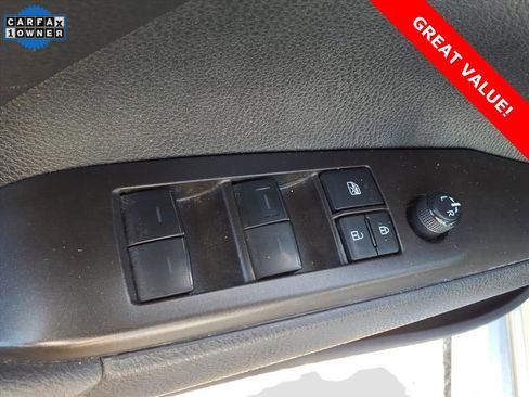 Used 2022 Toyota Camry SE image 11