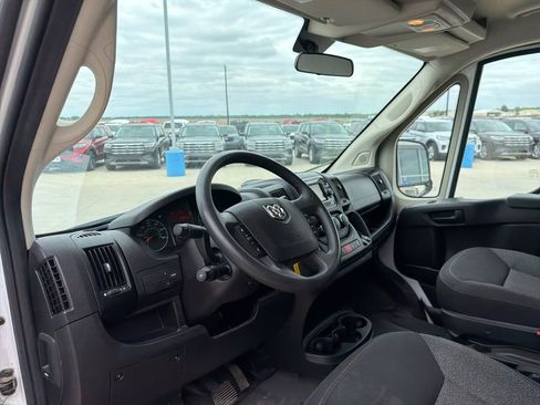 Used 2021 RAM ProMaster 3500 w/ Convenience Group FWD image 17