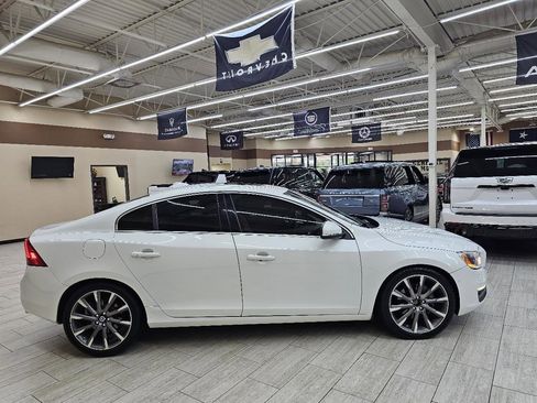 Used 2015 Volvo S60 T6 Platinum image 5