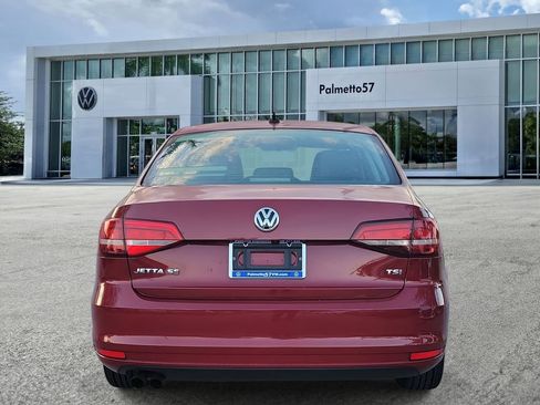 Used 2017 Volkswagen Jetta SE image 5