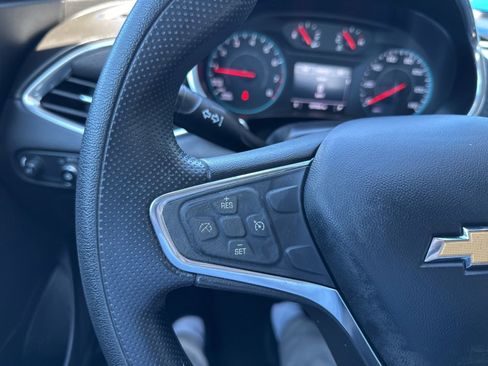 Used 2020 Chevrolet Malibu LT FWD image 23