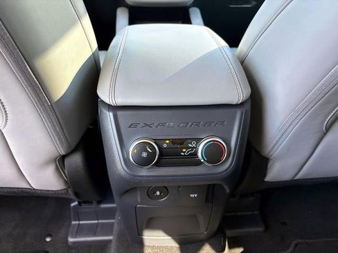Used 2026 Ford Explorer Active w/ Active Comfort Package AWD/4WD image 11