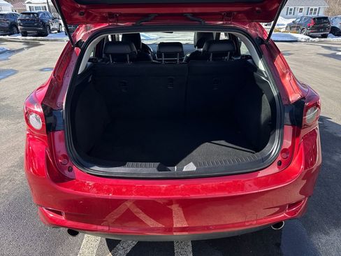 Used 2018 MAZDA MAZDA3 Grand Touring image 21