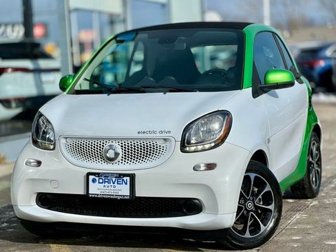 Used 2017 smart fortwo electric drive image 24