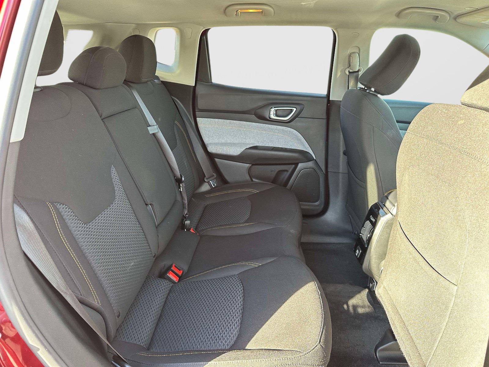 Used 2022 Jeep Compass Sport AWD/4WD image 11