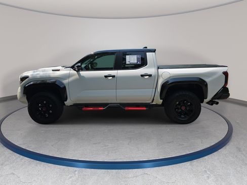 Certified 2025 Toyota Tacoma TRD Pro AWD/4WD image 8
