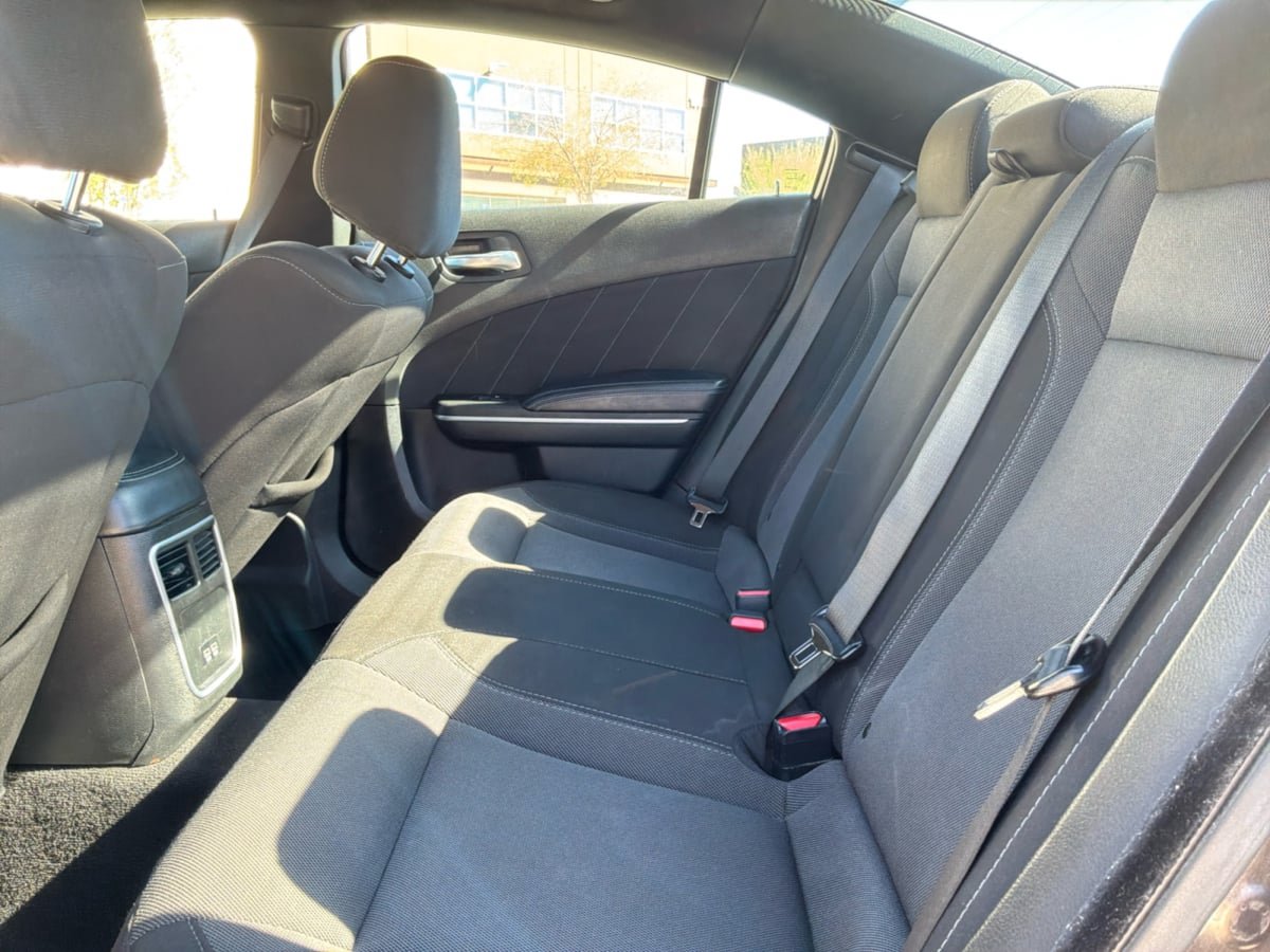 Used 2022 Dodge Charger SXT RWD image 19
