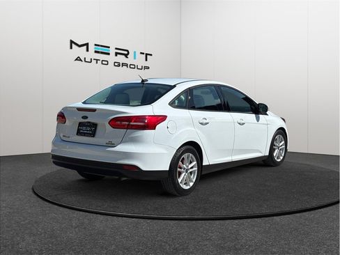 Used 2015 Ford Focus SE FWD image 9