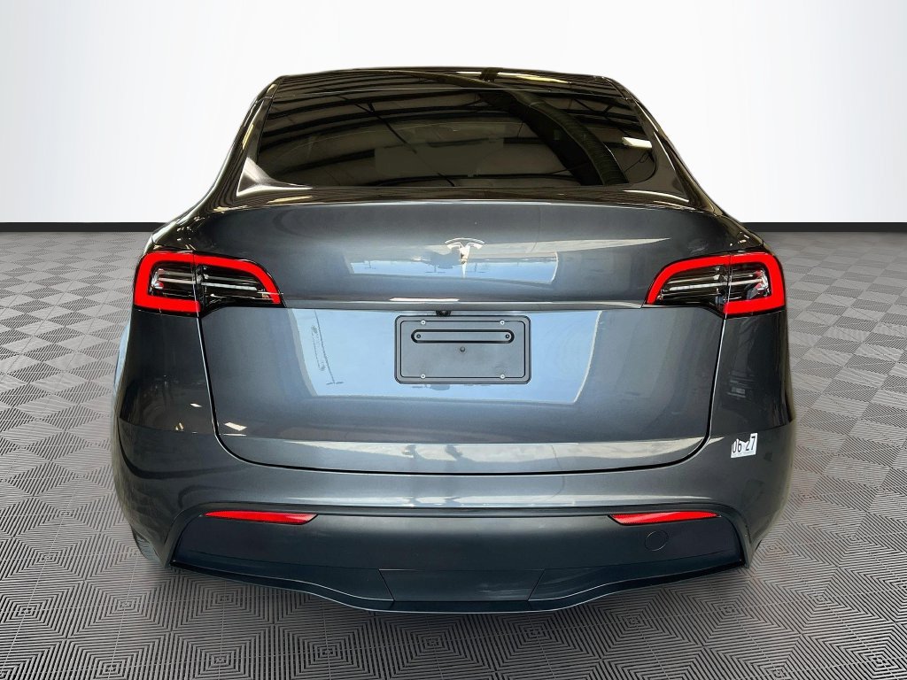 Used 2023 Tesla Model Y 2WD image 6