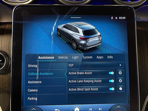 New 2025 Mercedes-Benz GLC 300 4MATIC image 29
