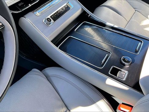 Used 2025 Lincoln Aviator Reserve w/ Equipment Group 201A image 17