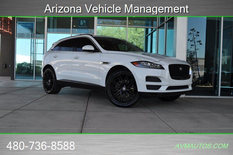 Used 2017 Jaguar F-PACE Prestige AWD/4WD image 2