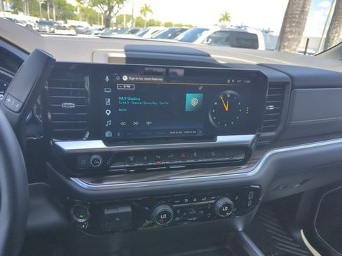 Used 2026 Chevrolet Silverado 2500 LT w/ Trail Boss Package AWD/4WD image 9