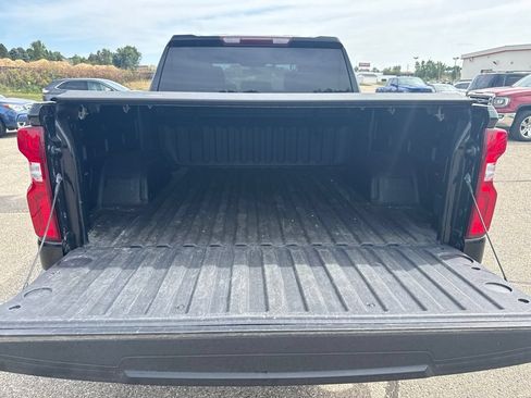 Used 2022 Chevrolet Silverado 1500 LT Trail Boss AWD/4WD image 9