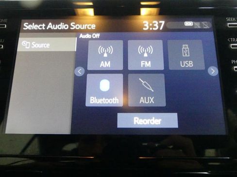 Used 2020 Toyota Corolla SE FWD image 41