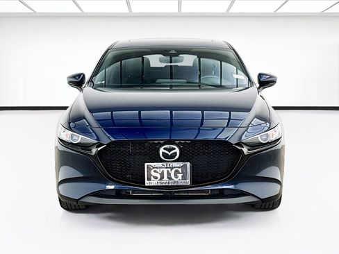Used 2021 MAZDA MAZDA3 s FWD image 2