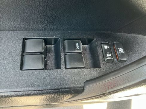 Used 2016 Toyota Corolla S Premium FWD image 24