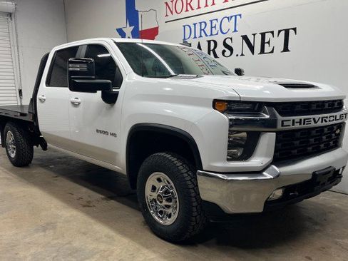 Used 2022 Chevrolet Silverado 2500 LT w/ Convenience Package AWD/4WD image 2