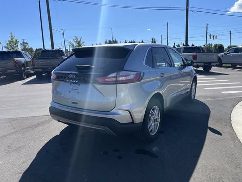 Used 2024 Ford Edge SEL AWD/4WD image 5