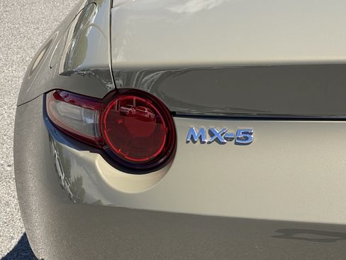 Certified 2023 MAZDA MX-5 Miata Grand Touring RWD image 21