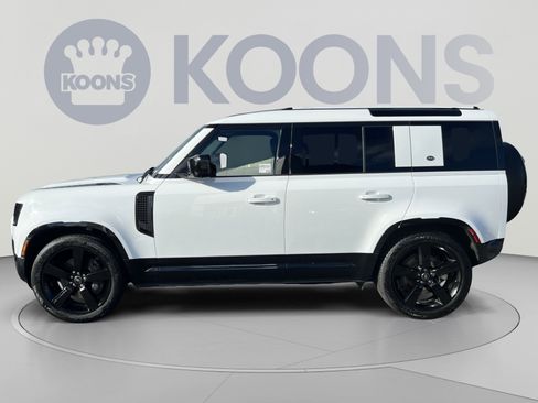 Used 2024 Land Rover Defender 110 X-Dynamic SE AWD/4WD image 2
