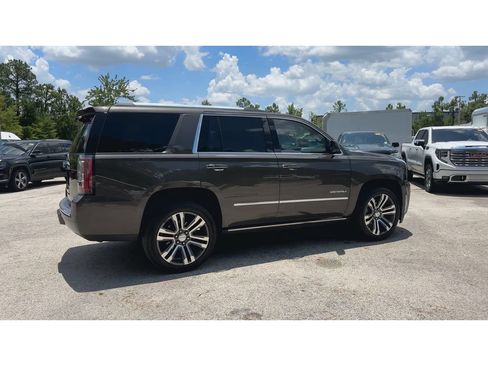 Used 2019 GMC Yukon Denali w/ Denali Ultimate Package AWD/4WD image 9